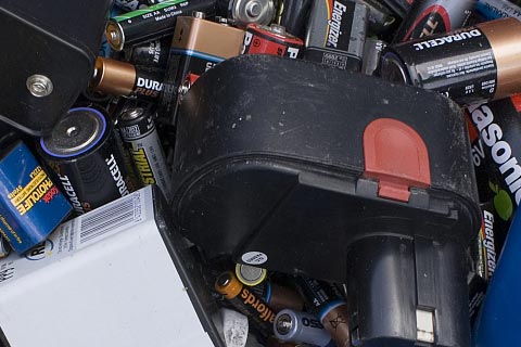 铅酸蓄电池回收厂家_锂电池回收多少钱_回收ups电池